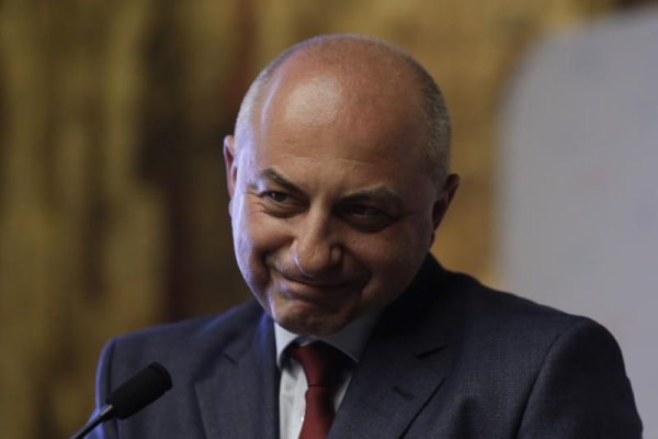 Prima reacție a lui Cîrstoiu, după ce a fost retras din cursă