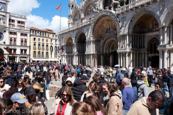 În principalele zone turistice din Italia sunt luate măsuri împotriva supraaglomerării