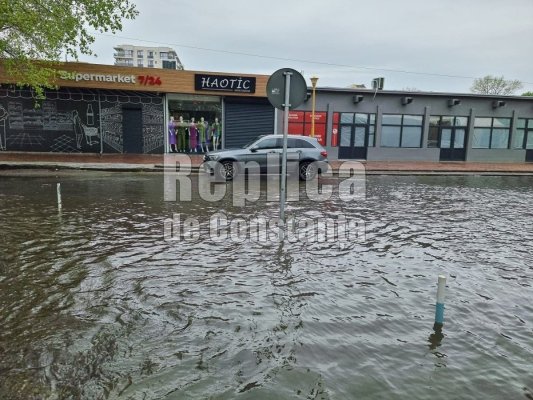 Ploile abundente au dat peste cap minivacanța de 1 Mai la Mamaia. Video