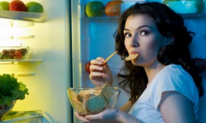 6 lucruri care se întâmplă în organism atunci când mâncăm prea mult