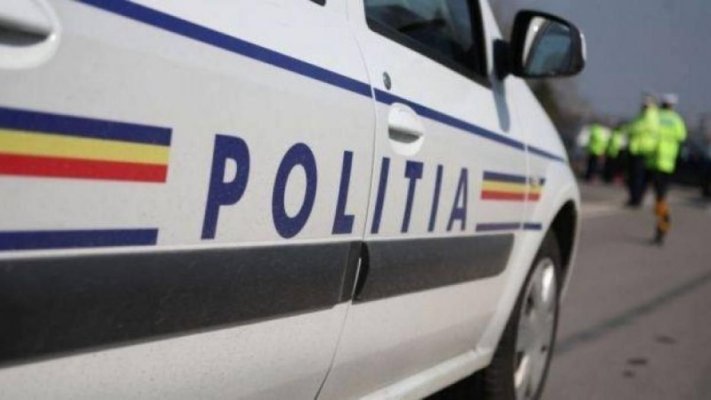 Ghinionul vieții, pentru un șofer beat. S-a proptit cu mașina direct în autospeciala de poliție