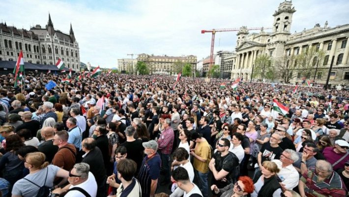Protest uriaș la Budapesta. Oamenii au cerut demisia premierului Viktor Orban