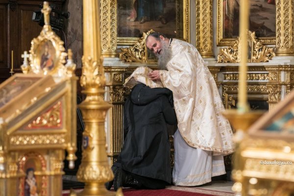 Arhiepiscopia Tomisului face cercetări după ce un preot a refuzat să spovedească o femeie