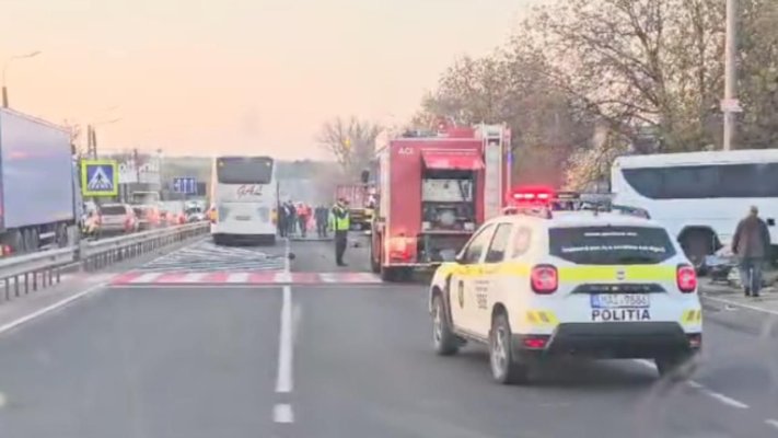 18 oameni au fost răniți într-un accident înfiorător, în Republica Moldova