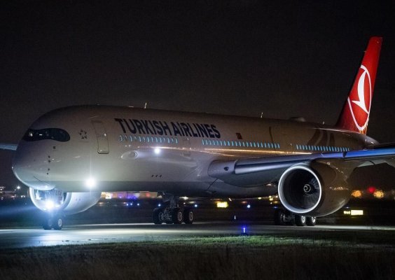 Un avion turcesc a aterizat de urgență pe Aeroportul Otopeni, după o alertă cu bombă