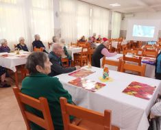 Vârstnicii de la căminul din Constanța au desfășurat activități cu ocazia apropiată a Zilei Constanței