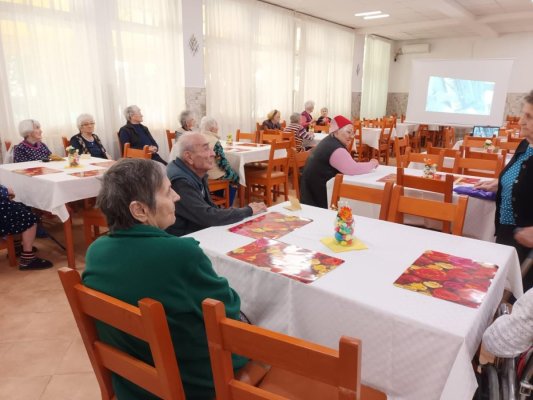 Vârstnicii de la căminul din Constanța au desfășurat activități cu ocazia apropiată a Zilei Constanței