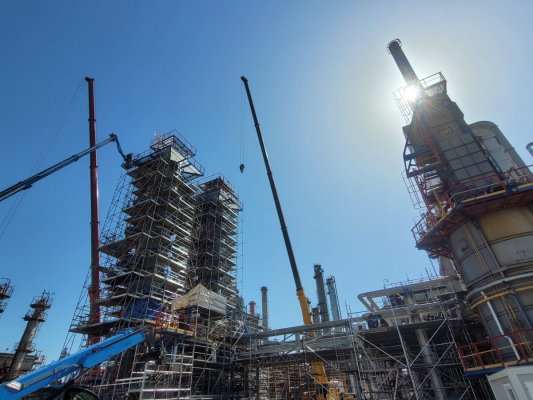 Viitorul energetic al României ajunge încet și sigur în mâinile străinilor