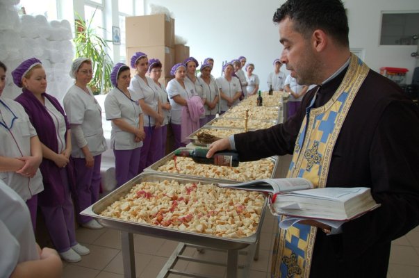 Meniu special de Paște pentru pacienţii din spitalele din Constanța