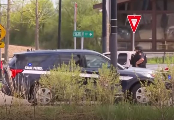 Polițiștii au împușcat mortal un elev, la o școală din SUA. Video