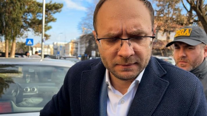 Primarul Botoşaniului, trimis în judecată după ce ar fi dat unei candidate subiectele la un concurs pentru funcţia de consilier