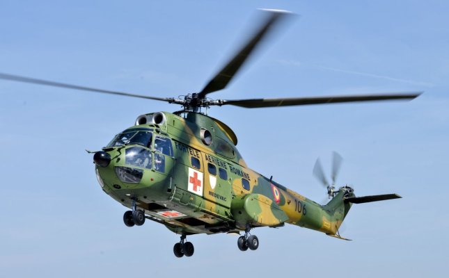 Un elicopter IAR 330 Puma a intervenit pentru căutarea celor trei marinari dispăruți în Marea Neagră