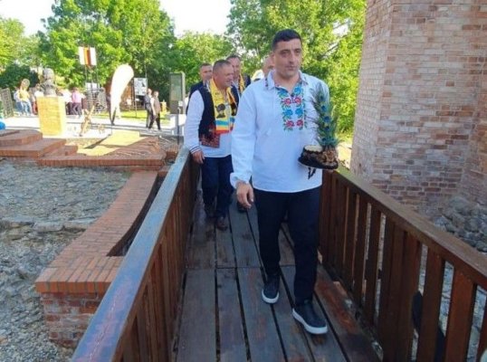 Simion, la Satu Mare: Duşmanul nostru politic în acest judeţ este o creatură hidoasă, UDMR
