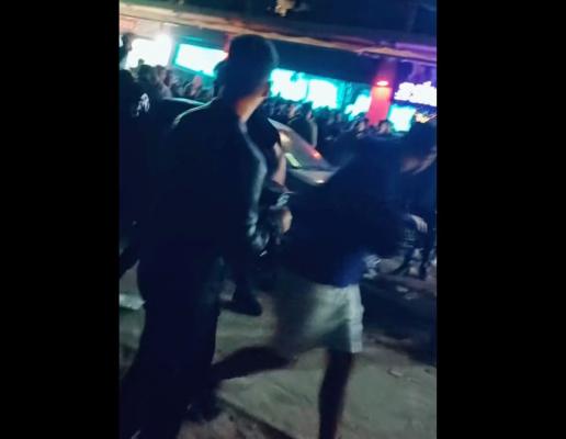Șapte tineri au fost arestați, în Vama Veche, după o bătaie generală! Video