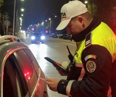 Șoferiță drogată, care circula pe bulevardul Mamaia, depistată de polițiști