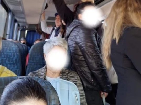 Pe o rută de transport în comun din Constanța se circulă pe sistemul „conserva cu sardine“!