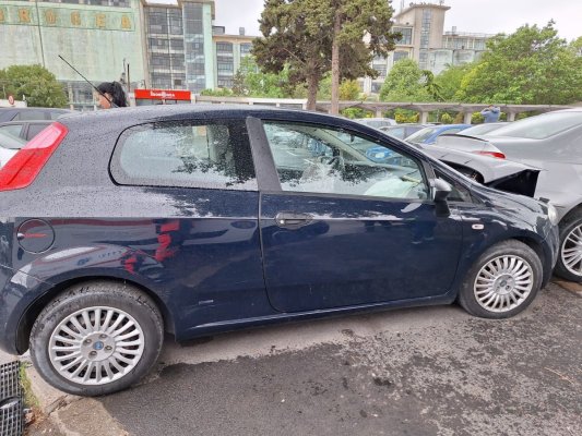 Accident rutier în fața fabricii Dobrogea. Șoferul a făcut stop cardio-respirator