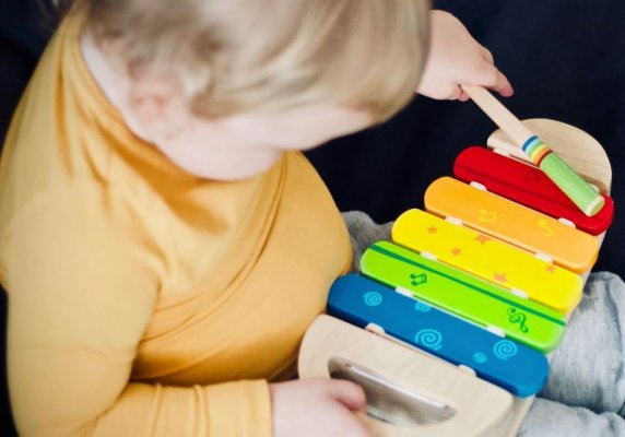 Categoria de demenţă care șochează cercetătorii. Ce se întâmplă cu copiii cu demenţă infantilă
