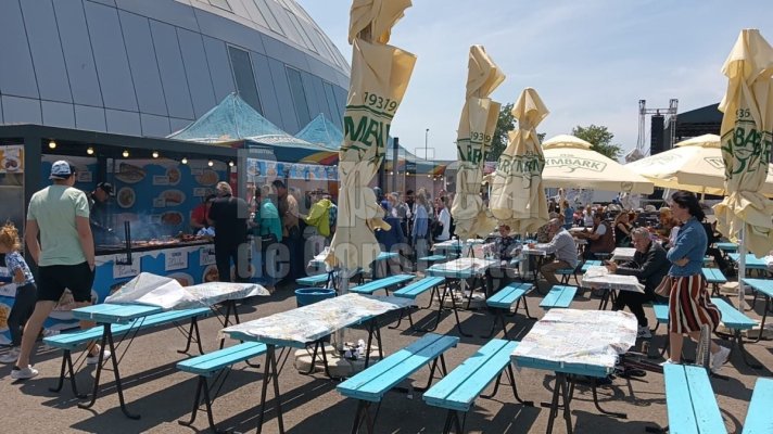 Cozi și vânt, în cea de-a doua zi a Festivalului Tradiţiilor și Gastronomiei Pescărești! Video