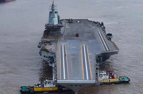 China: „Fujian“, al treilea şi cel mai modern portavion, începe testele pe mare