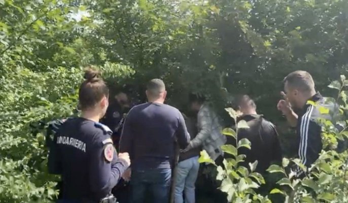 Raisa, fetiţa de doi ani din Dolj dispărută ieri din fața casei, a fost găsită moartă