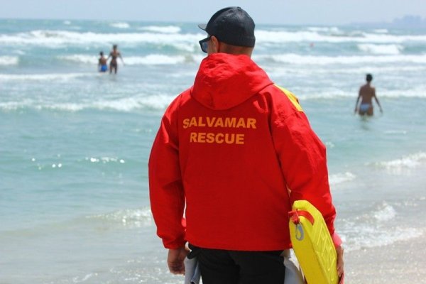 Alertă! Un minor de 6 ani a dispărut, pe plaja Alezzi. Update: A fost găsit