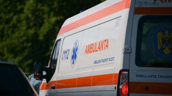 O fetiță de numai 3 ani a murit după ce a fost spălată cu soluție pentru oi. Sora mai mare este la spital în stare gravă
