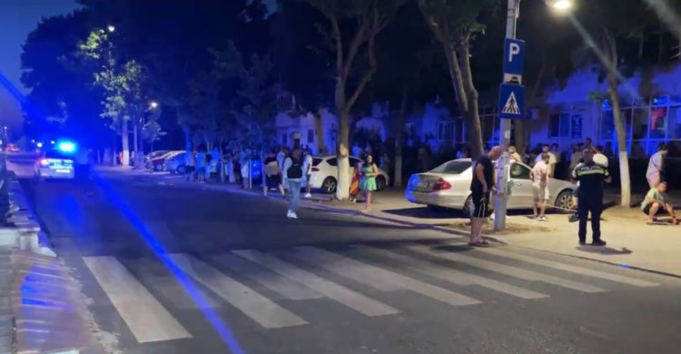 Un tânăr de 19 ani a spulberat mortal o femeie pe trecerea de pietoni