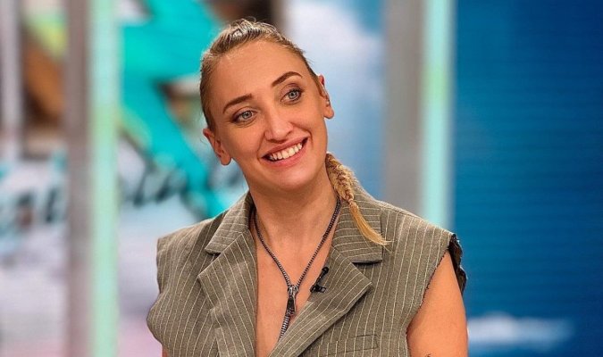 Ilona Brezoianu se căsătorește. Colegul ei, Florin Ristei, îi va cânta la nuntă 