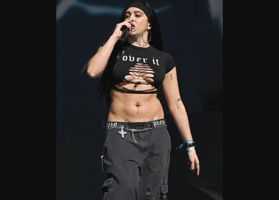 Noua fiţă a fiicei Madonei, Lourdes Leon - tricoul cu vedere la sâni