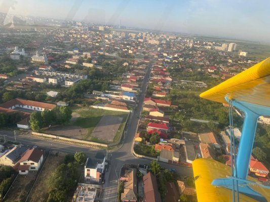 Dezinsecție aeriană pentru combaterea insectelor care produc disconfort