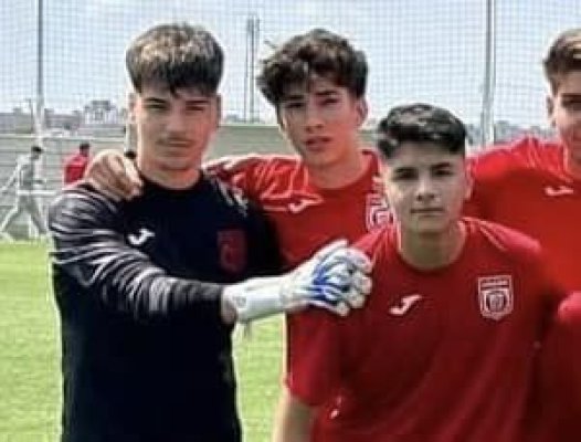 Anchetă după moartea unui fotbalist junior de la Dinamo. Piscina în care a înotat înainte să i se facă rău a fost închisă