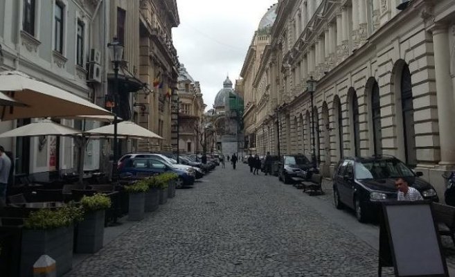 Proiectul pentru taxarea mașinilor din centrele marilor orașe, retras de Guvern