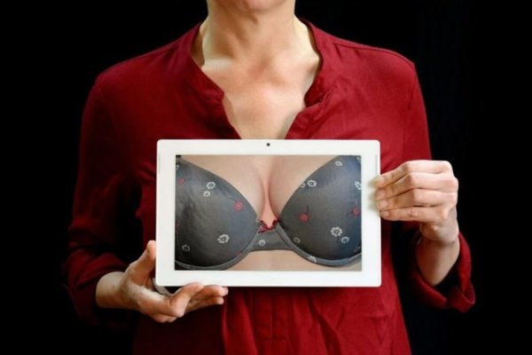 Costul ridicat, frica și jena le împiedică pe femei să facă investigații regulate la sân