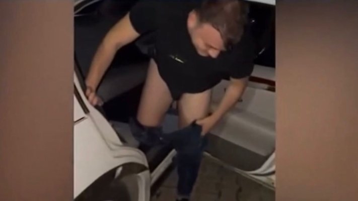 Subprefectul de Călărași care a fost filmat în chiloți a demisionat