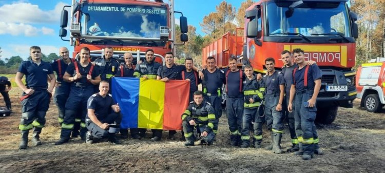 Pompierii români pleacă în Grecia pentru a ajuta la stingerea unui incendiu de vegetație 