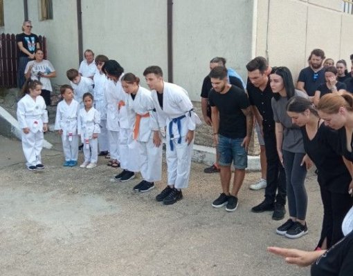 Omagiu pentru antrenorul de karate care a murit împreună cu soția sa, în accidentul de la Satu Nou. Video