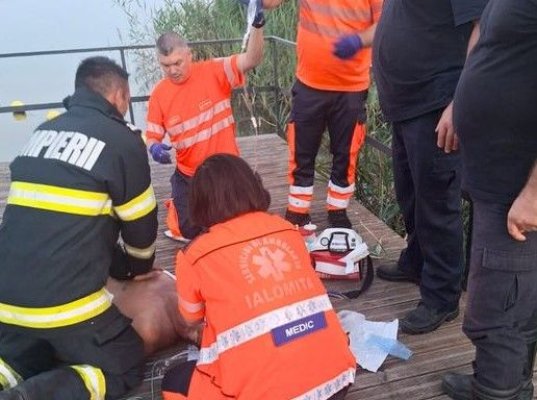 Persoană salvată de la înec din Lacul Amara, de un salvamar aflat în timpul liber
