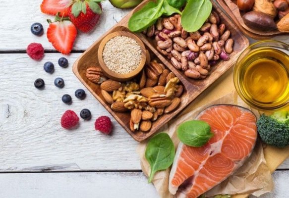 4 alimente proteice care scad colesterolul pentru cei peste 40 de ani