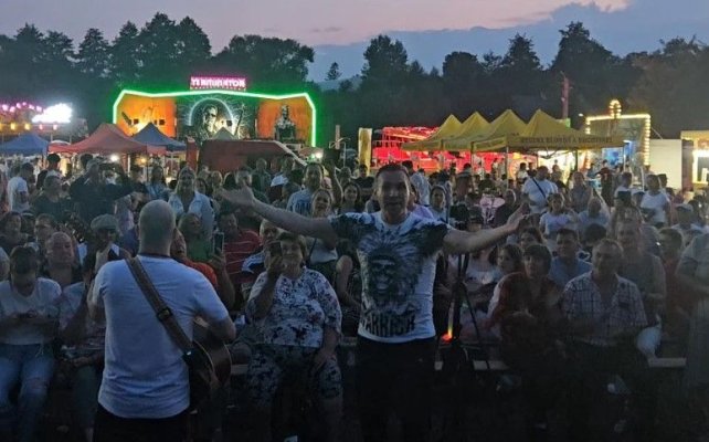 Cum au reușit băieții de la Talisman să transforme o pană de curent într-o seară de neuitat?! Video