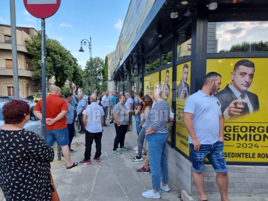 George Simion a venit la Constanța să-și prezinte planul pentru prezidenţiale. Video