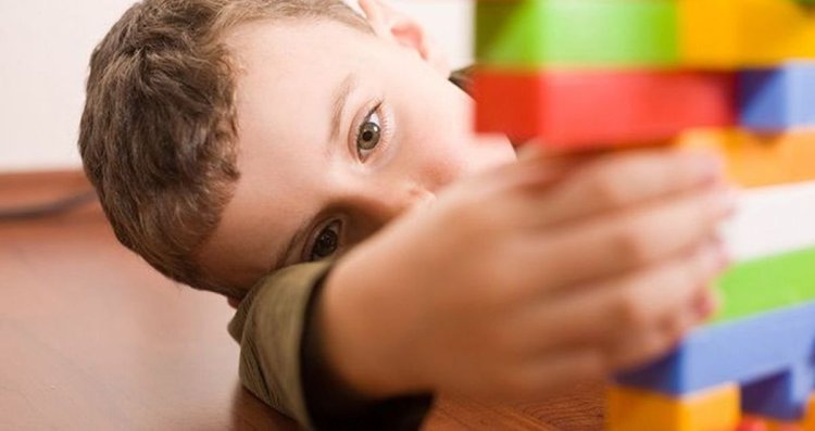 OMS și EMA neagă declarațiile lui Trump: Nu există nicio legătură dovedită între paracetamol, vaccinare şi autism