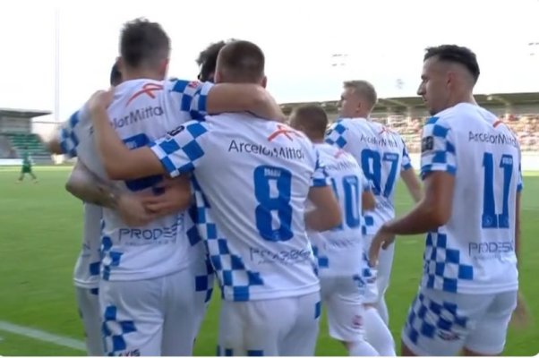 Corvinul Hunedoara, liderul din liga secundă, a învins UTA Arad, scor 2-1, în meci amical
