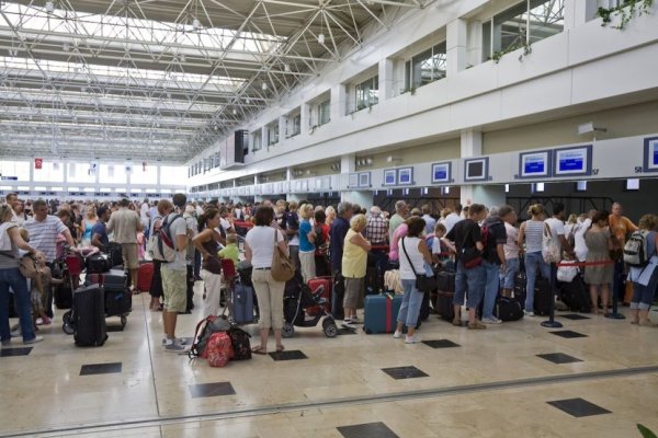 Piloții Tarom ar fi ajuns la o înțelegere cu conducerea