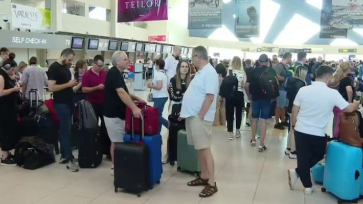 Sute de zboruri Lufthansa anulate din cauza grevei piloților. Însoțitorii de bord anunță un nou protest similar 