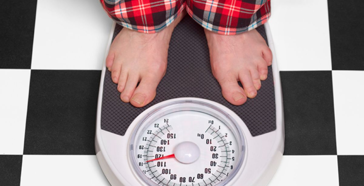Cât de des ar trebui să te cântărești? Reacțiile psihologice pe care le poate produce această rutină