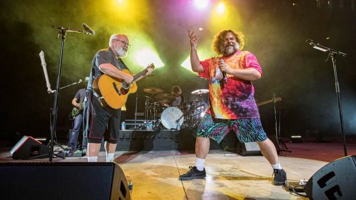 O trupă rock și-a anulat turneul mondial din cauza unui comentariu despre atacul asupra lui Trump