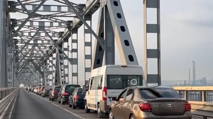 Atenţionare de călătorie MAE: Creşterea timpilor de aşteptare la frontiera cu Bulgaria