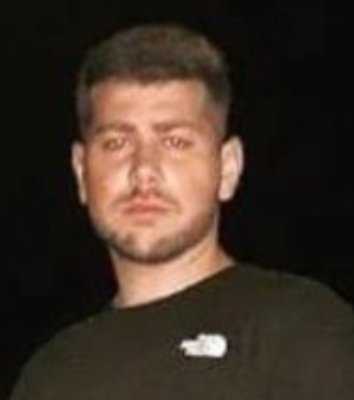 L-ați vazut? Un tânăr din Corbu e căutat de polițiști