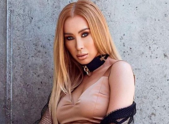 Cântăreața Xonia dă în judecată Poliția Română. Artista dorește să primească scuze publice 